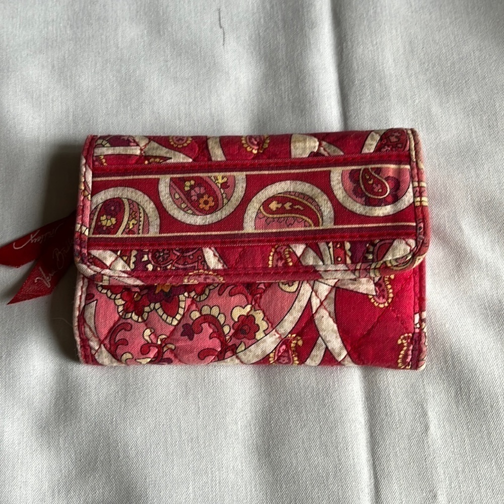 Vera Bradley Red Paisley Quilted Wallet Organizer
